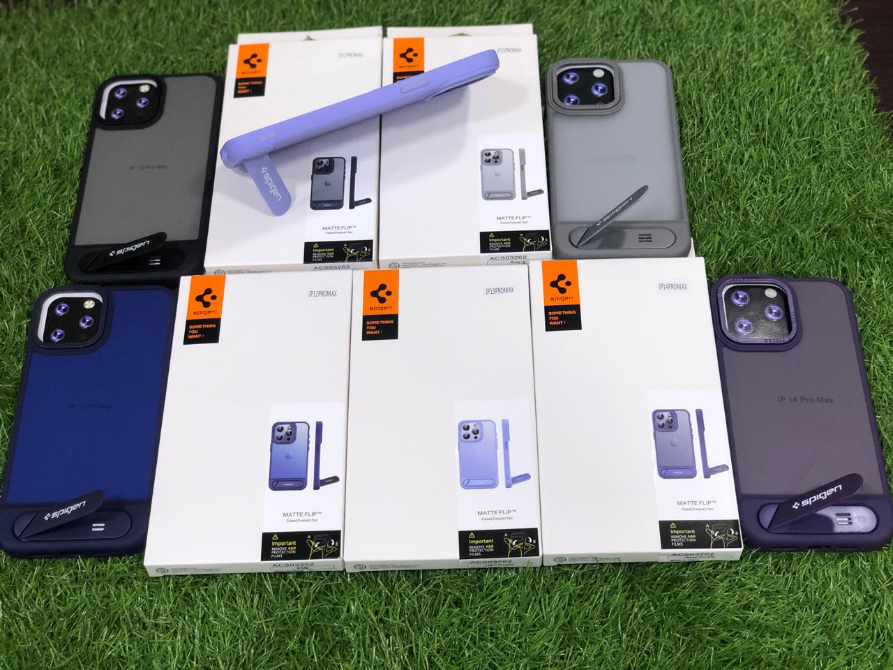 Spigen Stand Case