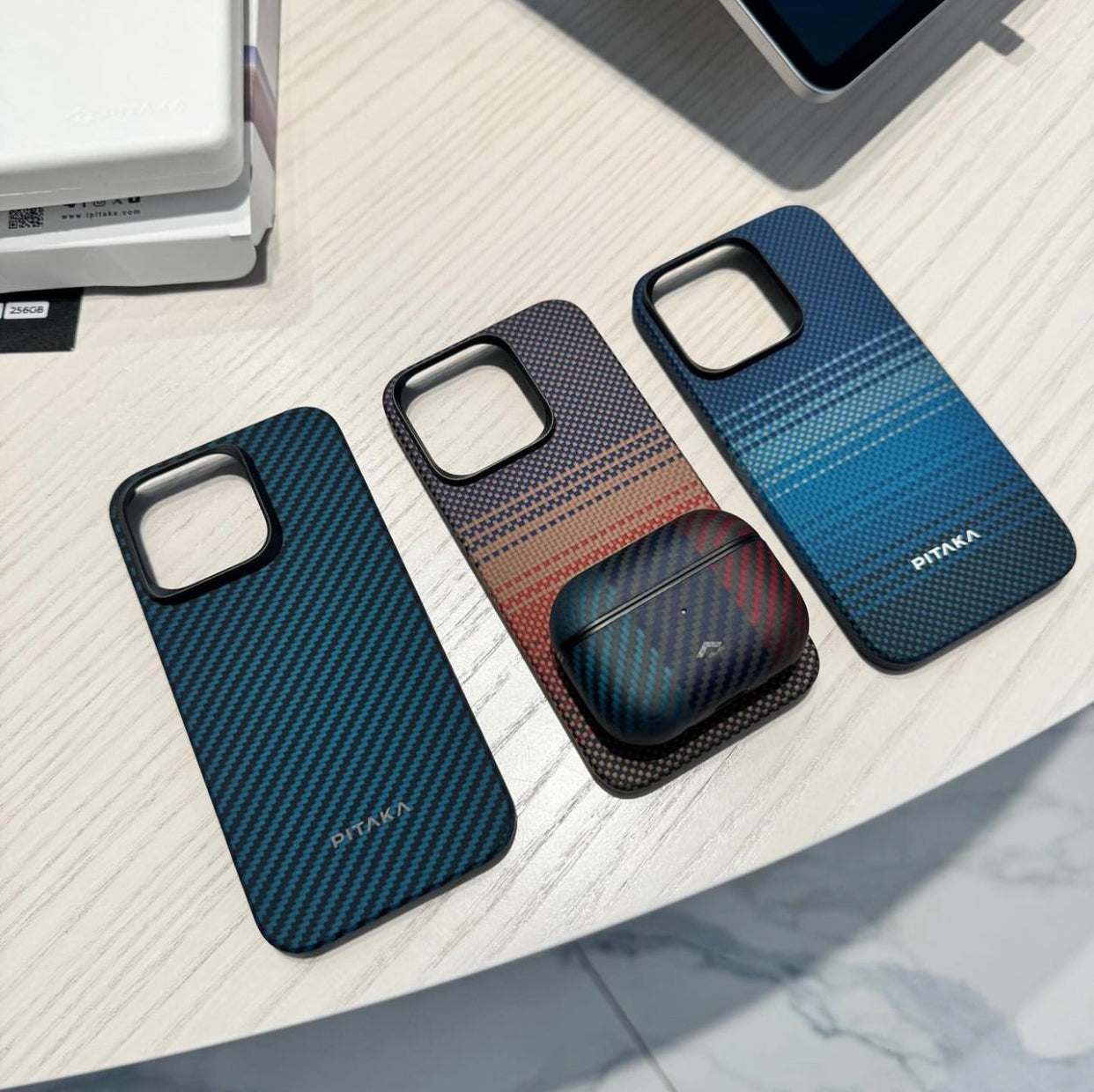 New Original Branded Carbon Fibre Series Case