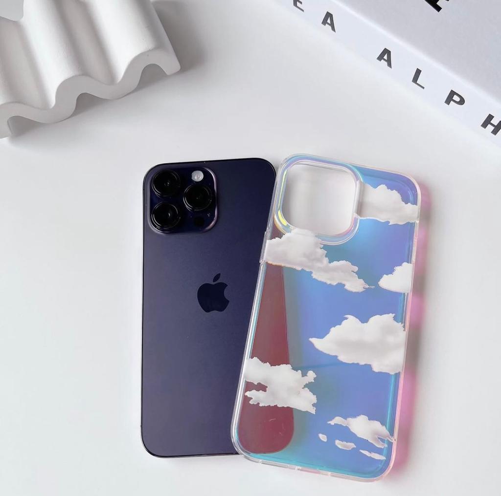 New CLOUD HOLOGRPAHIC CASE