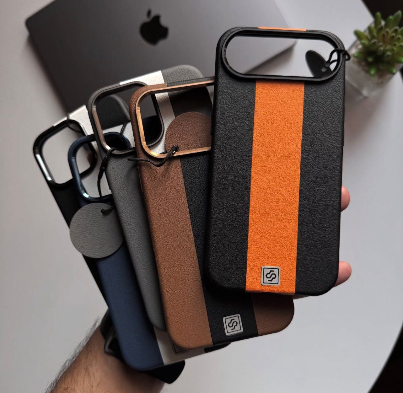 Souvette Dual Shade MagSafe Leather Case