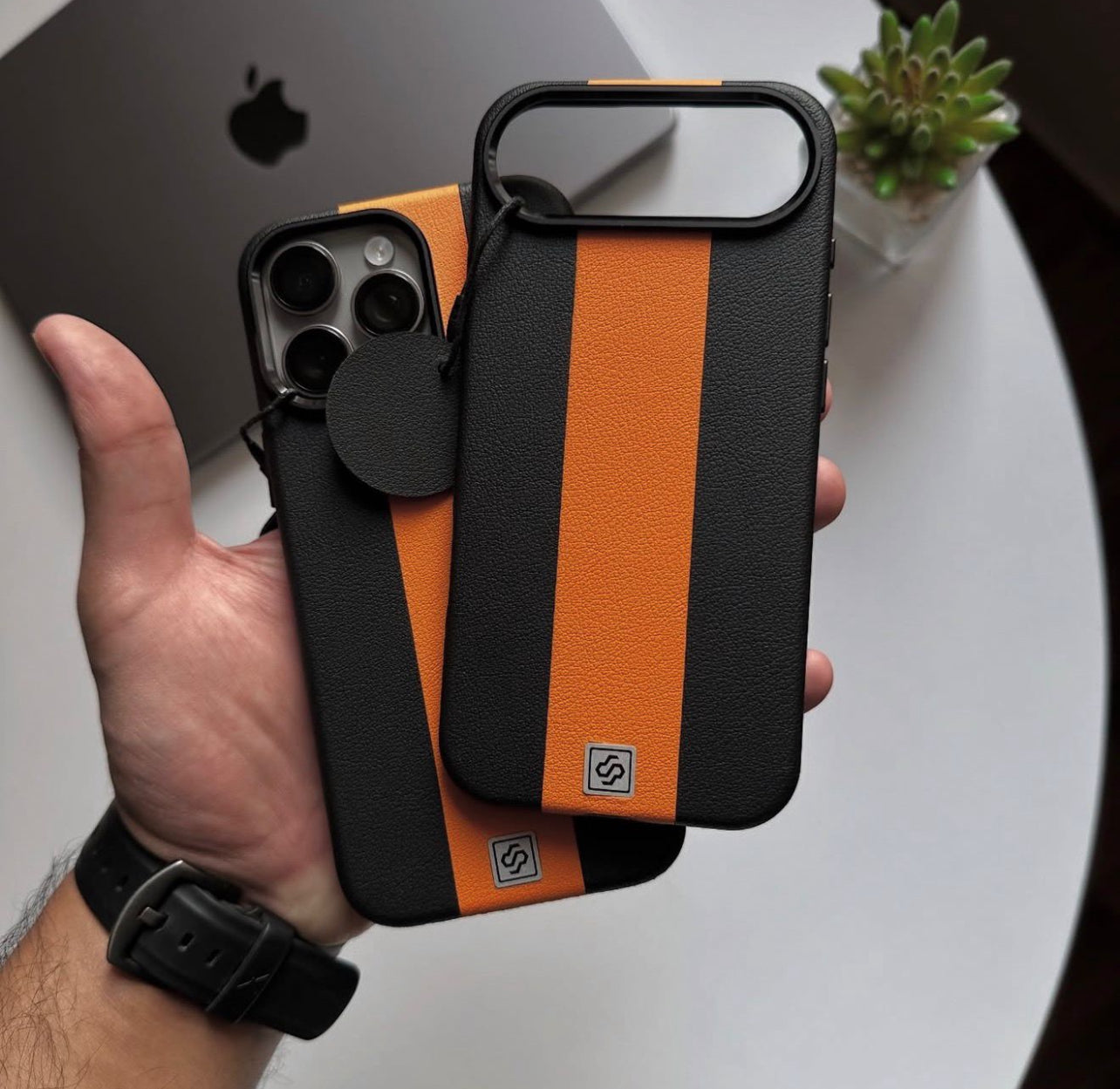 Souvette Dual Shade MagSafe Leather Case